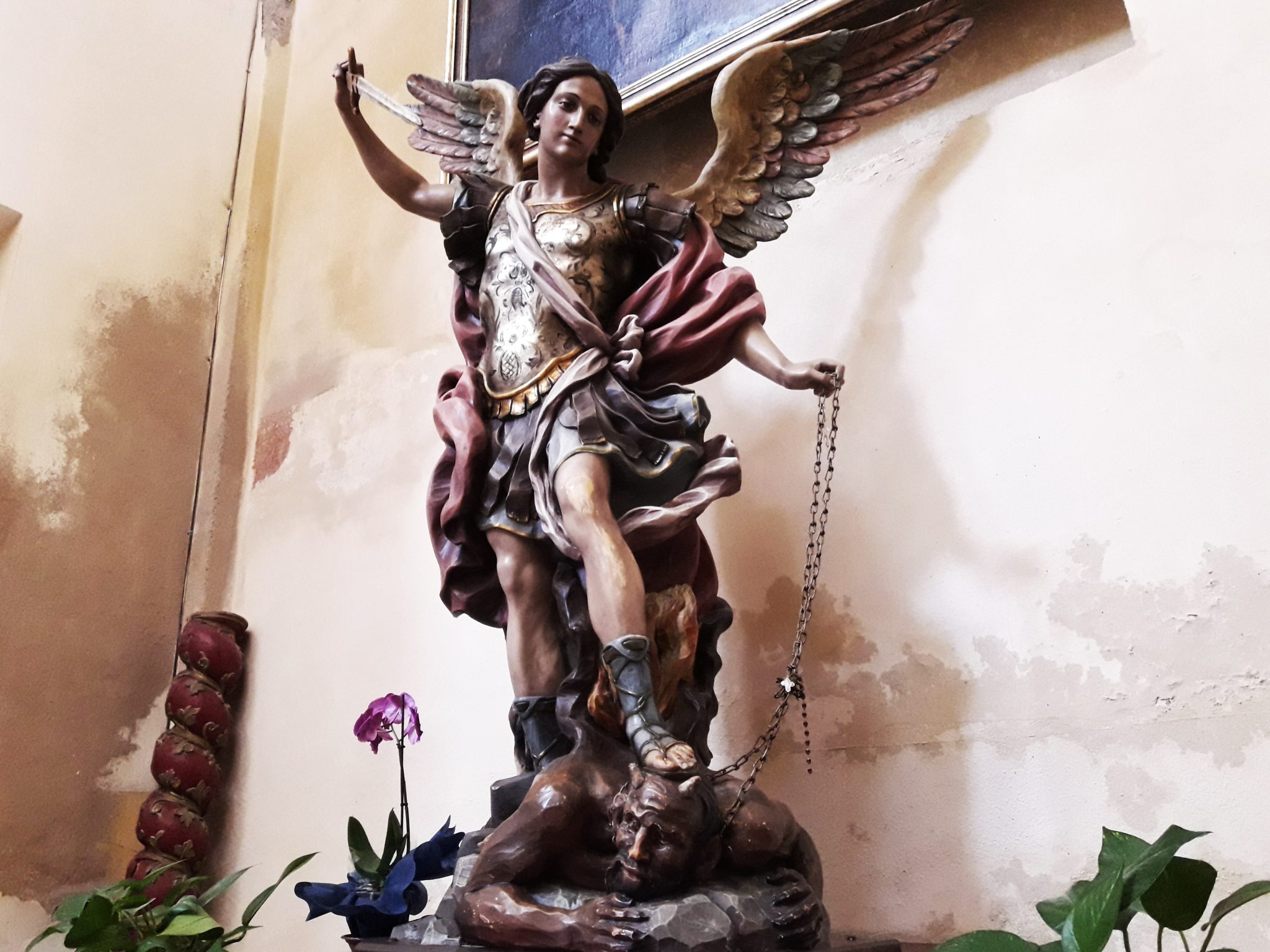 Statua di San Michele Arcangelo, patrono di Alghero (1960).